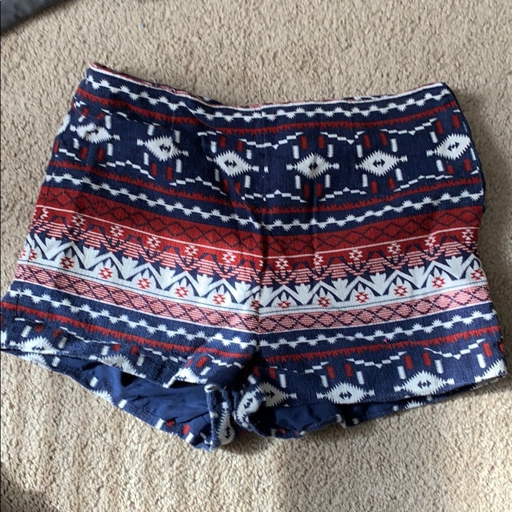 Patterned printed fashion shorts!